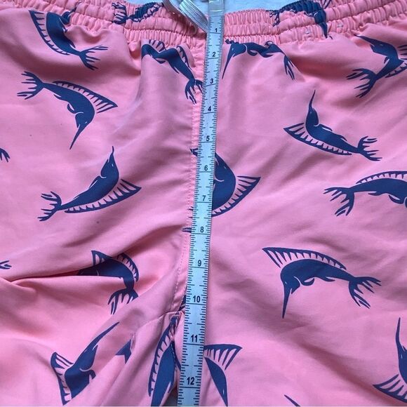 Chubbies Swim Trunks Peach Colored Blue Sword Fish Size Large - Picture 15 of 15